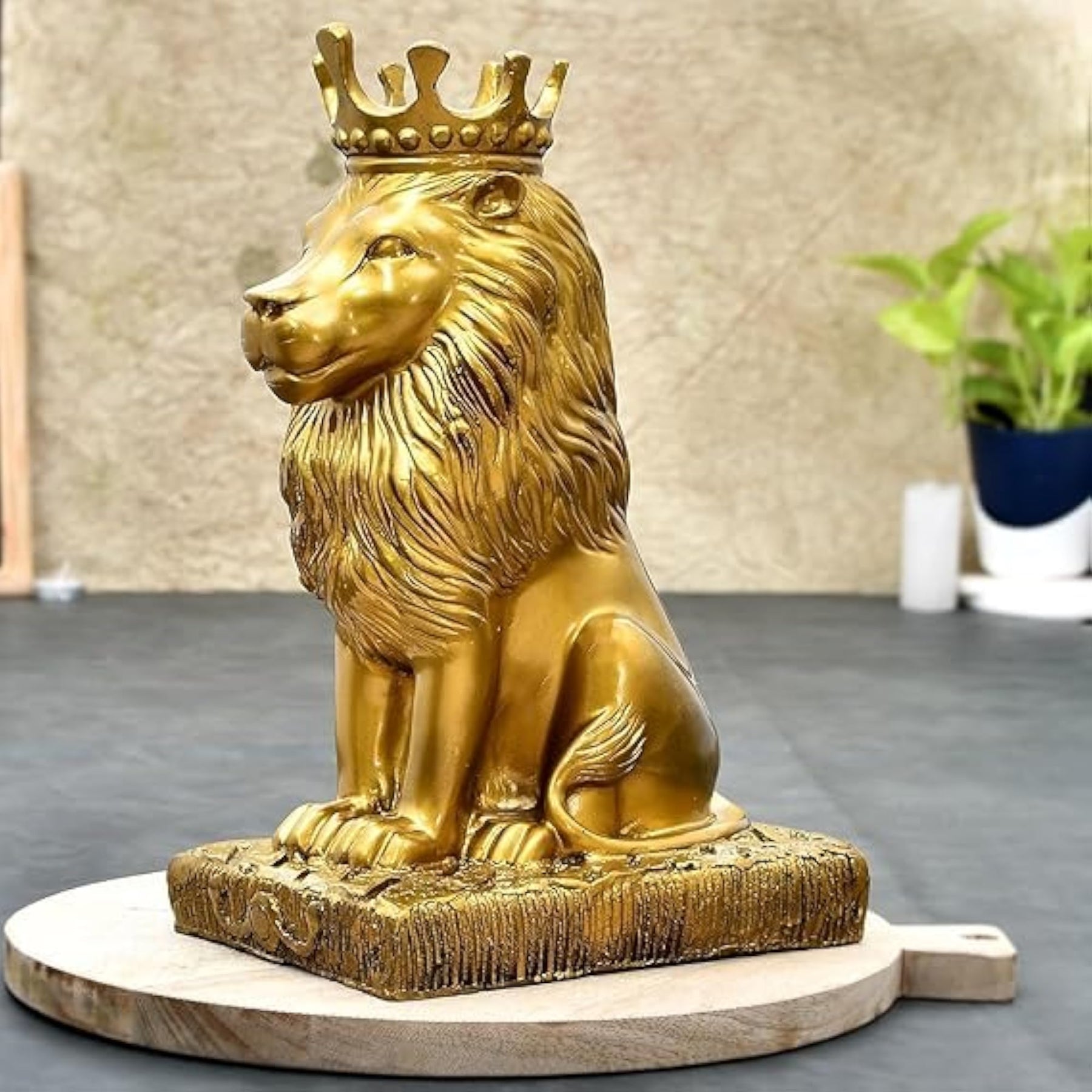 Majestic Lion Statue with Crown, Royal Sculpture – BLING QUEEN
