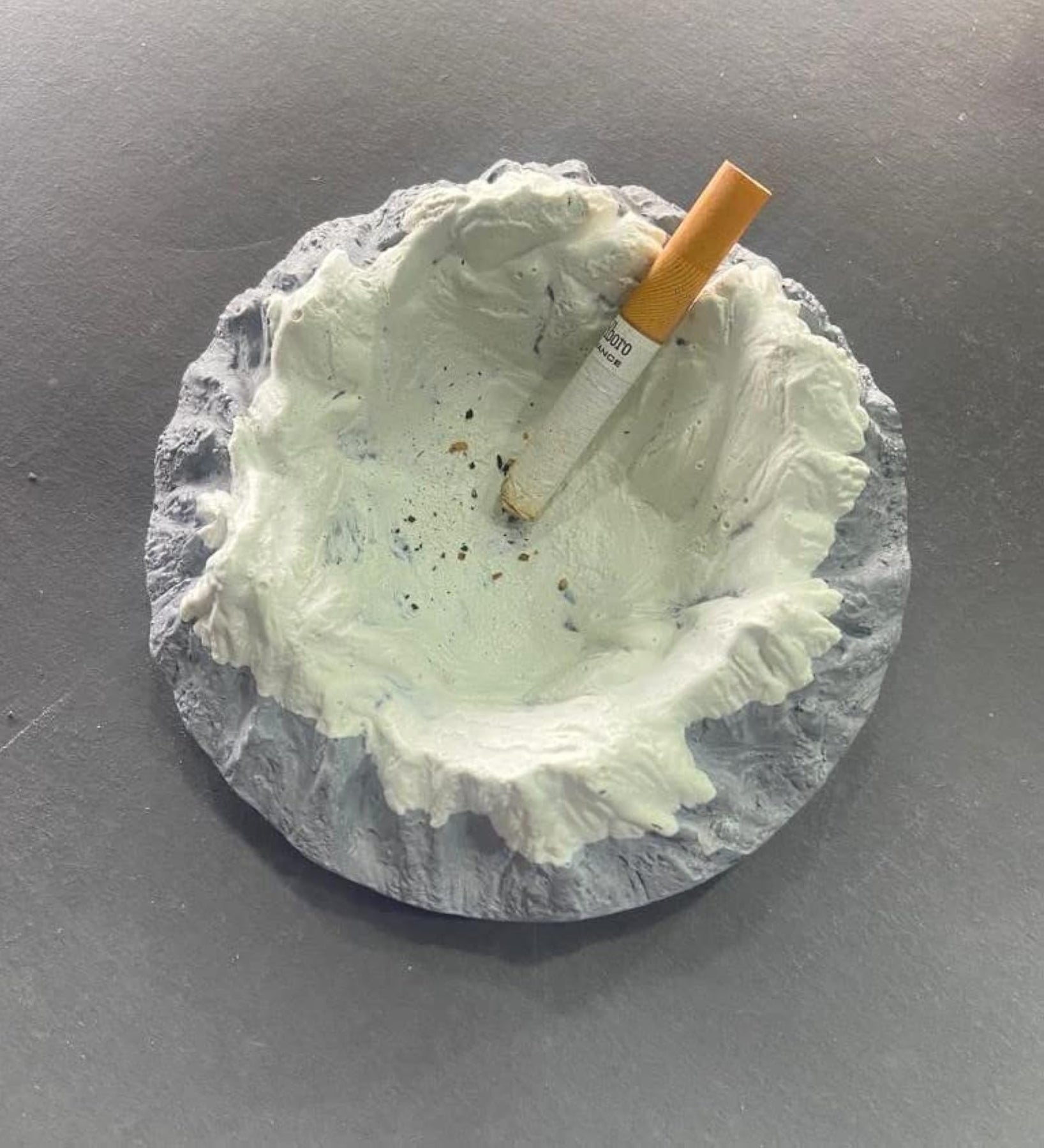 Concrete Ash Tray for Cigarettes, Modern Design – BLING QUEEN